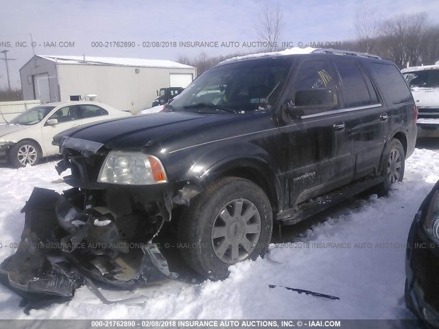 5LMFU28R03LJ29705 - 2003 LINCOLN NAVIGATOR Schwarz Foto 2