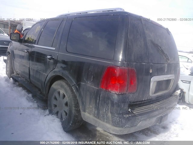 5LMFU28R03LJ29705 - 2003 LINCOLN NAVIGATOR Schwarz Foto 3