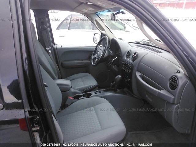 1J4GL48K86W104321 - 2006 JEEP LIBERTY SPORT Qara foto 5