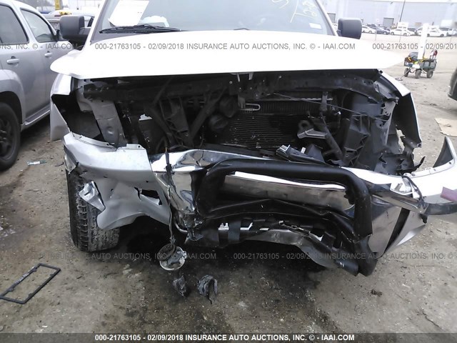 1N6AA07D98N360549 - 2008 NISSAN TITAN XE/SE/LE SILVER photo 6