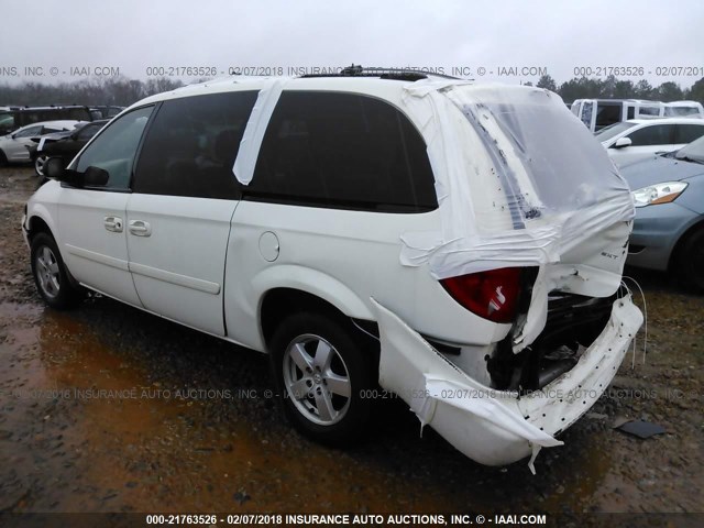 2D4GP44L96R668581 - 2006 DODGE GRAND CARAVAN SXT WHITE photo 3