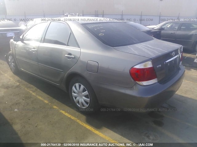 4T1BE32K46U708100 - 2006 TOYOTA CAMRY LE/XLE/SE GRAY photo 3