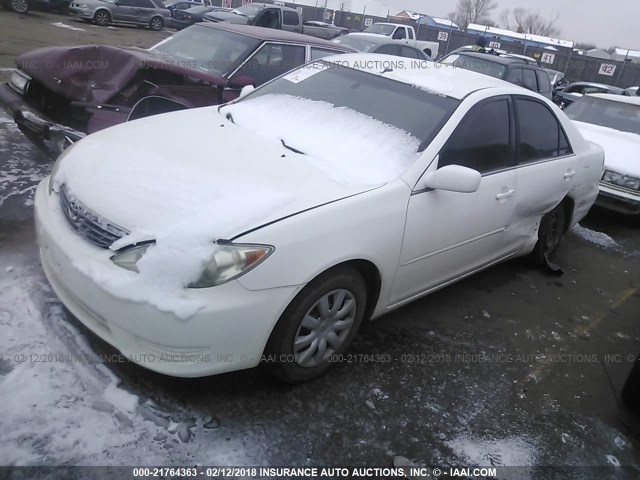 4T1BE30K85U536283 - 2005 TOYOTA CAMRY LE/XLE/SE თეთრი ფოტო 2