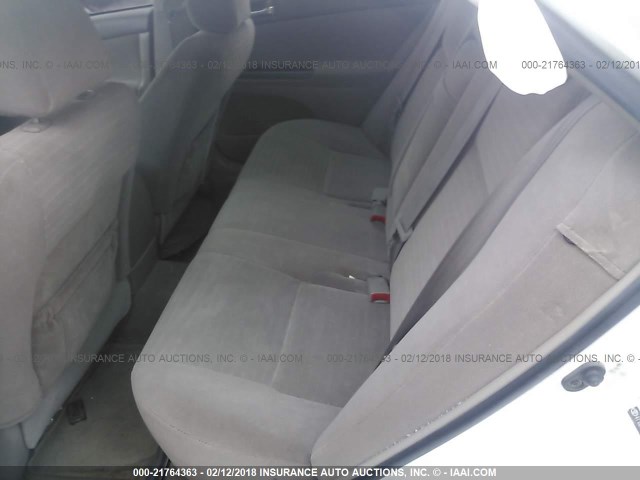 4T1BE30K85U536283 - 2005 TOYOTA CAMRY LE/XLE/SE თეთრი ფოტო 8