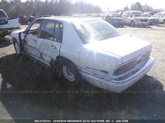 1G4CU5210TH625813 - 1996 BUICK PARK AVENUE ULTRA WHITE photo 3