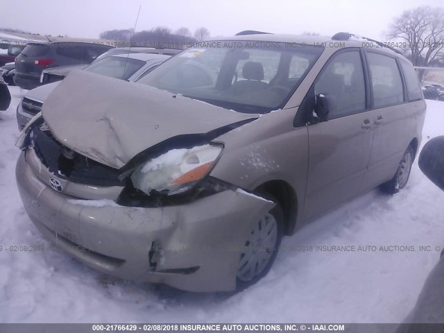 5TDZA23CX6S427598 - 2006 TOYOTA SIENNA CE/LE GOLD photo 2