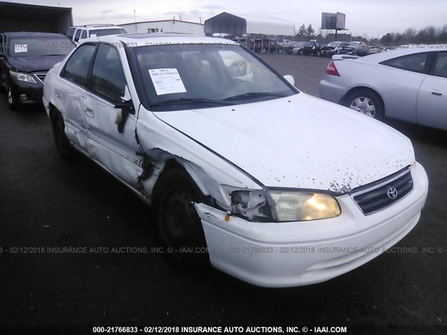 4T1BG22K4YU936153 - 2000 TOYOTA CAMRY CE/LE/XLE WHITE photo 1