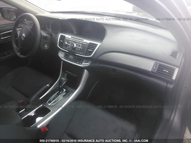 1HGCR2F34FA046211 - 2015 HONDA ACCORD LX GRAY photo 5