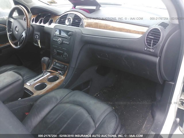 5GAKVBED2BJ412419 - 2011 BUICK ENCLAVE CXL 白色 照片 5