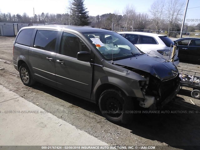 2A4RR4DEXAR304853 - 2010 CHRYSLER TOWN & COUNTRY LX GRAY photo 1