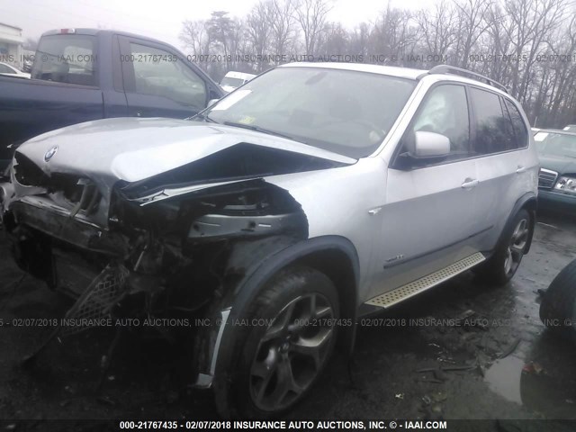 5UXZW0C54CL668981 - 2012 BMW X5 XDRIVE35D SILVER photo 2