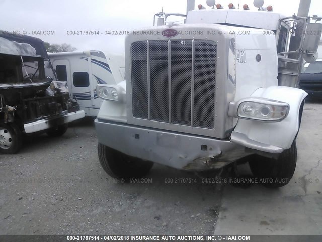 1XPWD49X8CD136653 - 2012 PETERBILT 388 WHITE photo 7