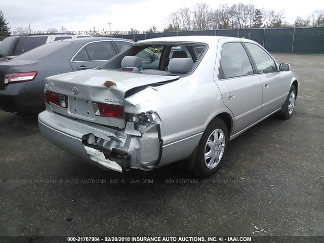 4T1BG22K71U839552 - 2001 TOYOTA CAMRY CE/LE/XLE SILVER photo 4