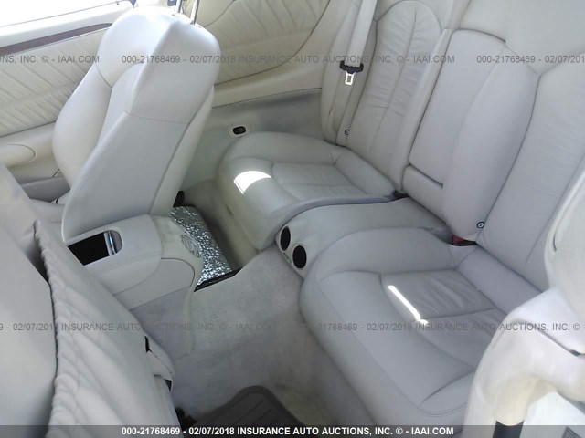 WDBTK56F27T075936 - 2007 MERCEDES-BENZ CLK 350 WHITE photo 8