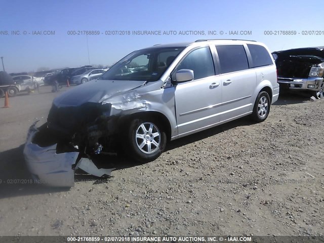 2A4RR5D16AR373607 - 2010 CHRYSLER TOWN & COUNTRY TOURING SILVER photo 2