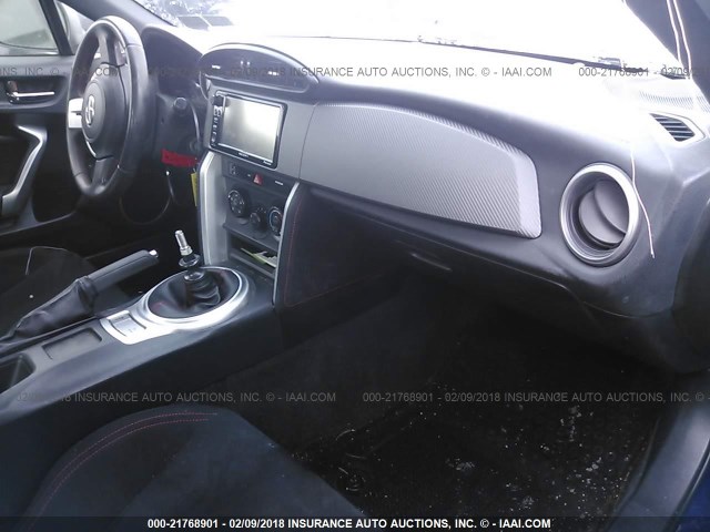 JF1ZNAA19G9702349 - 2016 TOYOTA SCION FR-S ლურჯი ფოტო 5