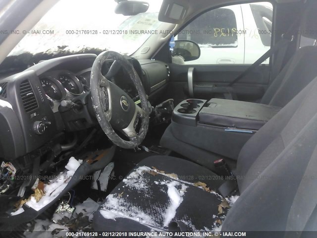 1GCEK19007Z585502 - 2007 CHEVROLET SILVERADO K1500 WHITE photo 5