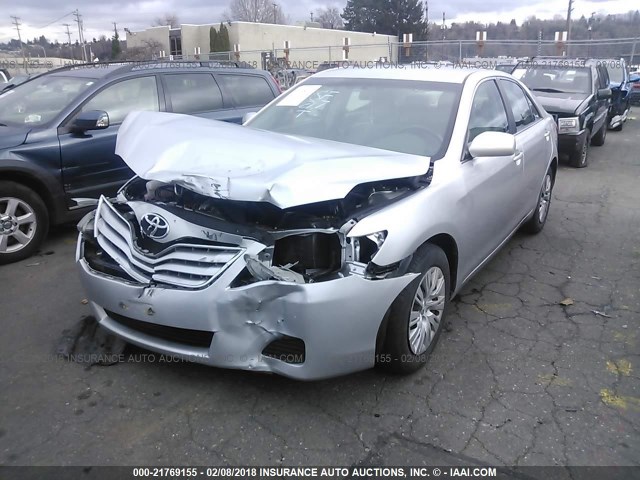 4T1BF3EK7BU191037 - 2011 TOYOTA CAMRY SE/LE/XLE Серебристый фото 2