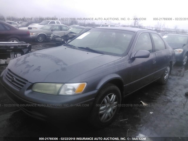 4T1BF28K8WU055317 - 1998 TOYOTA CAMRY CE/LE/XLE 灰色 照片 2