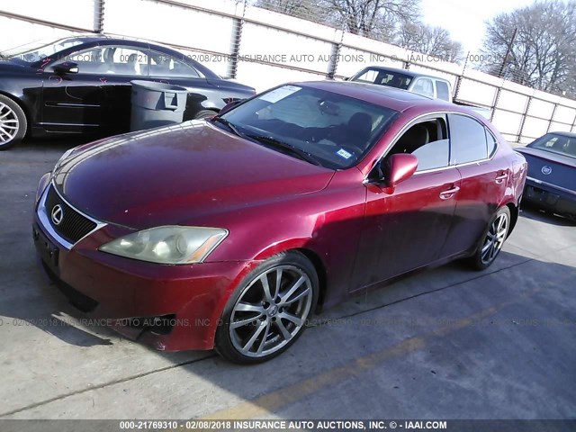 JTHBK262265009509 - 2006 LEXUS IS 250 MAROON photo 2