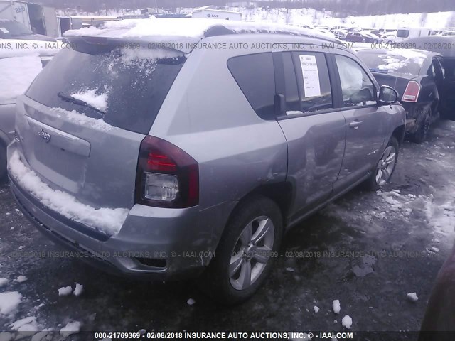 1C4NJDBB8GD556861 - 2016 JEEP COMPASS SPORT SILVER photo 4