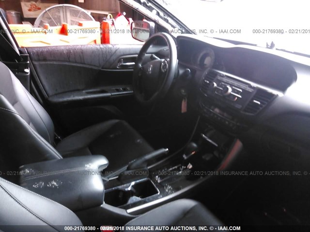 1HGCR2F50GA028890 - 2016 HONDA ACCORD SPORT 黑色 照片 5