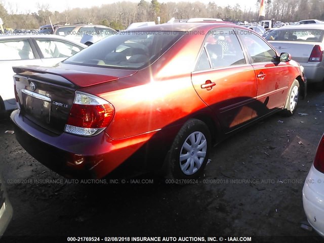 4T1BE32K95U426548 - 2005 TOYOTA CAMRY LE/XLE/SE RED photo 4