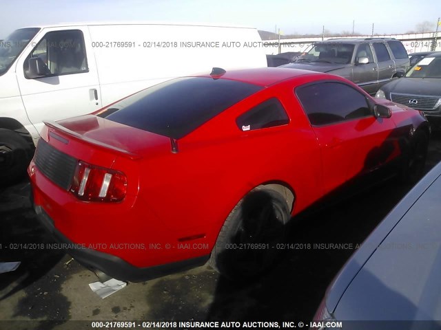1ZVBP8CH6A5154508 - 2010 FORD MUSTANG GT RED photo 4