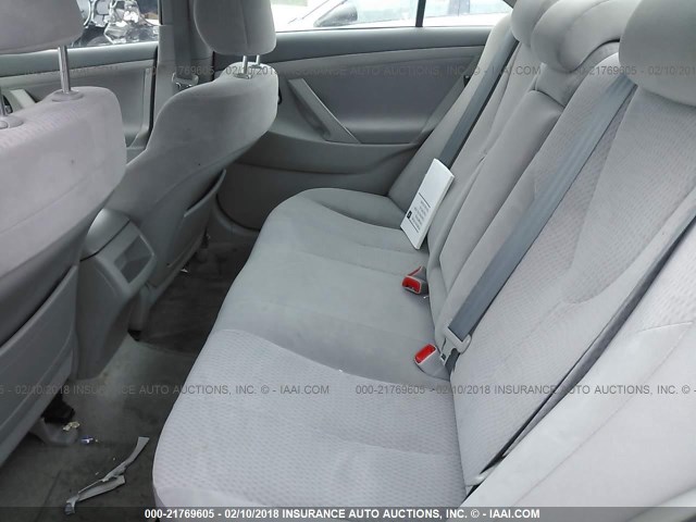 4T1BK3EK2BU124907 - 2011 TOYOTA CAMRY SE/LE/XLE SILVER photo 8