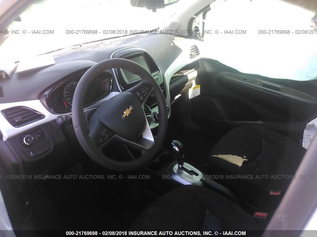 KL8CD6SA3HC800451 - 2017 CHEVROLET SPARK 1LT WHITE photo 5