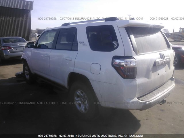JTEBU5JR4H5416067 - 2017 TOYOTA 4RUNNER SR5 PREM/LTDL/TRAIL/TRD 白色 照片 3
