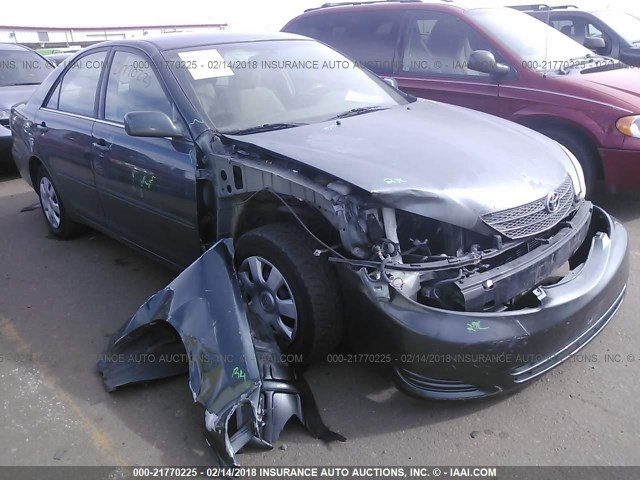 4T1BE32K63U689366 - 2003 TOYOTA CAMRY LE/XLE/SE მწვანე ფოტო 1