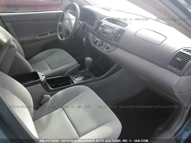 4T1BE32K63U689366 - 2003 TOYOTA CAMRY LE/XLE/SE მწვანე ფოტო 5