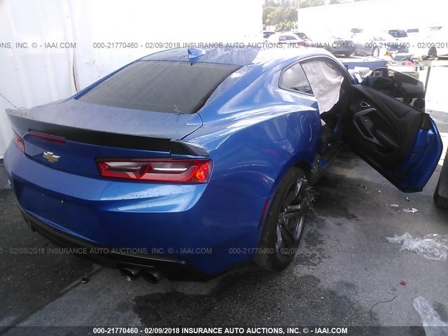 1G1FE1R77H0206681 - 2017 CHEVROLET CAMARO SS Azul foto 4