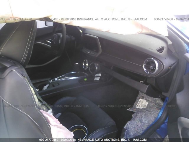 1G1FE1R77H0206681 - 2017 CHEVROLET CAMARO SS Azul foto 5