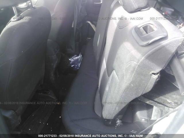 ZACCJBAH0FPB67672 - 2015 JEEP RENEGADE SPORT Արծաթագույն լուսանկար 8