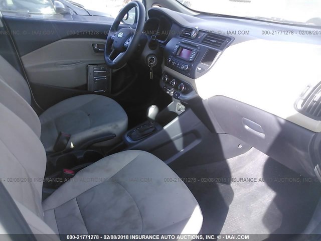 KNADM4A38C6045918 - 2012 KIA RIO LX Սպիտակ լուսանկար 5