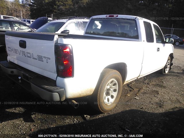 1GCEC19X25Z261359 - 2005 CHEVROLET SILVERADO C1500 WHITE photo 4