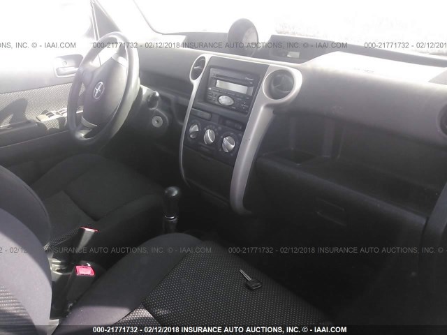 JTLKT334350208854 - 2005 TOYOTA SCION XB შავი ფოტო 5