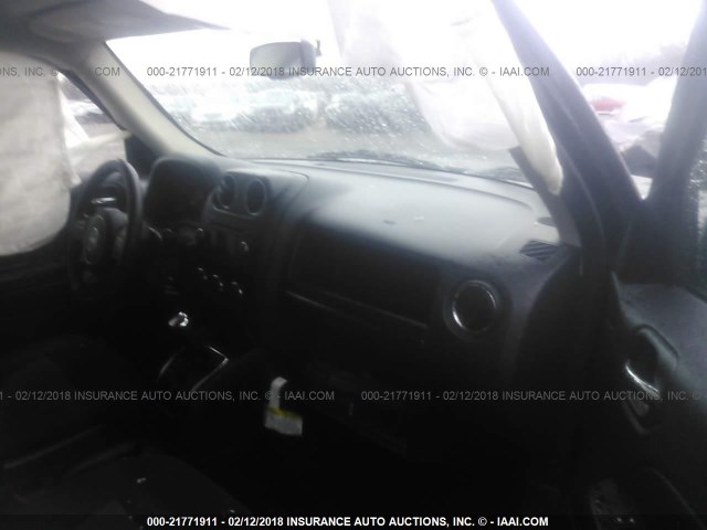 1C4NJPBA6ED631899 - 2014 JEEP PATRIOT SPORT BLACK photo 5