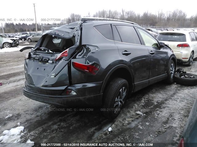 JTMBFREV1HJ127586 - 2017 TOYOTA RAV4 LE Մոխրագույն լուսանկար 4