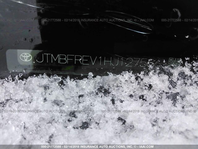 JTMBFREV1HJ127586 - 2017 TOYOTA RAV4 LE Մոխրագույն լուսանկար 9