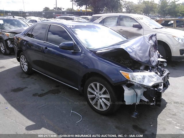 4T1BF1FK6EU803977 - 2014 TOYOTA CAMRY L/SE/LE/XLE 蓝色 照片 1