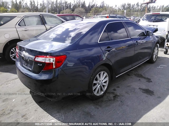 4T1BF1FK6EU803977 - 2014 TOYOTA CAMRY L/SE/LE/XLE BLUE photo 4