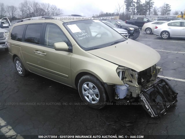 KNDMG4C33A6335391 - 2010 KIA SEDONA LX TAN photo 1