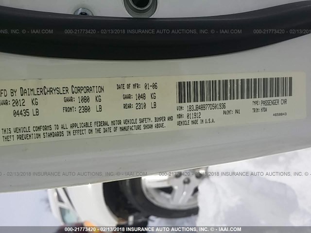 1B3JB48B77D501936 - 2007 DODGE CALIBER SXT WHITE photo 9