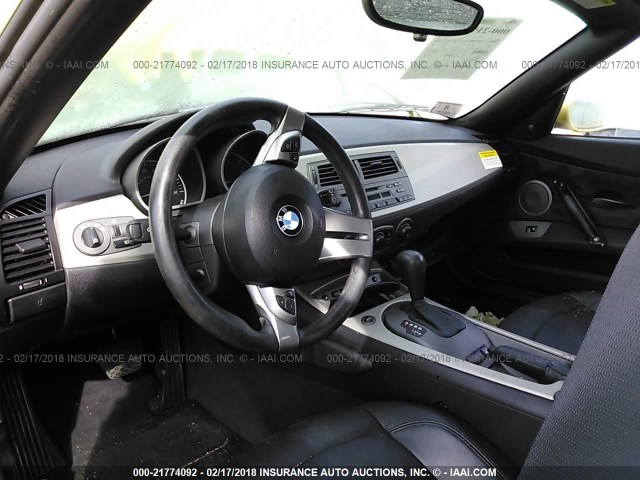 4USBT33554LS49515 - 2004 BMW Z4 2.5 GREEN photo 5