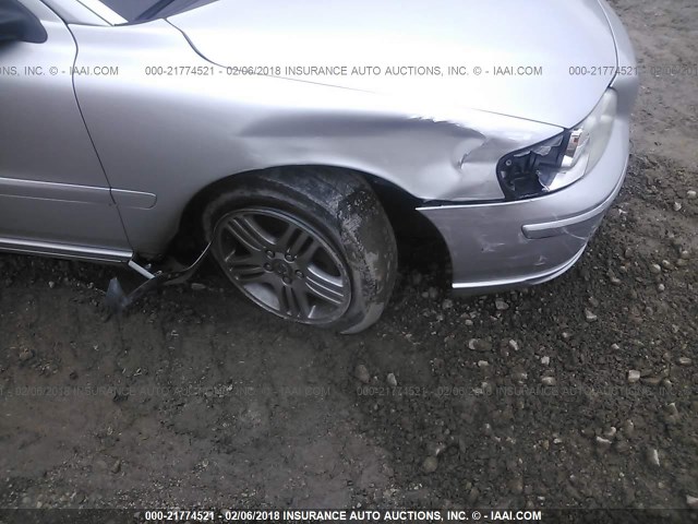 YV1RS592982689906 - 2008 VOLVO S60 2.5T SILVER photo 6