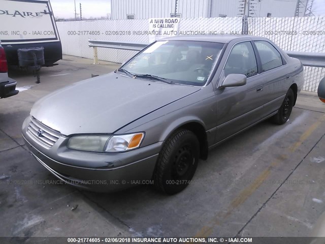 4T1BG22K1XU603620 - 1999 TOYOTA CAMRY CE/LE/XLE SILVER photo 2