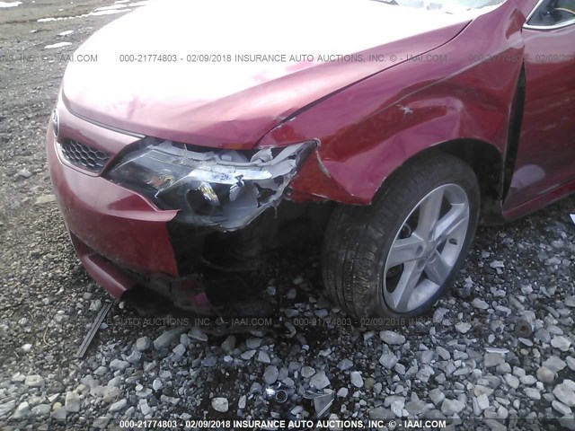 4T1BF1FKXCU591811 - 2012 TOYOTA CAMRY SE/LE/XLE RED photo 6
